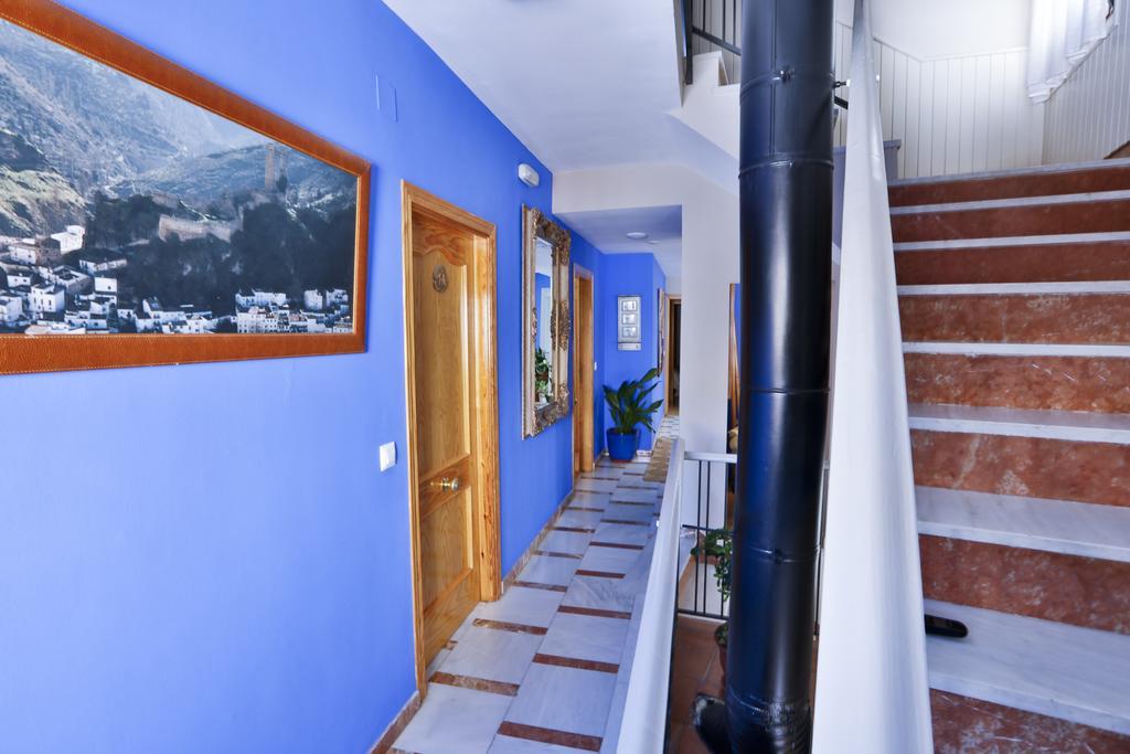 Apartamentos Castillo Казорла Екстериор снимка